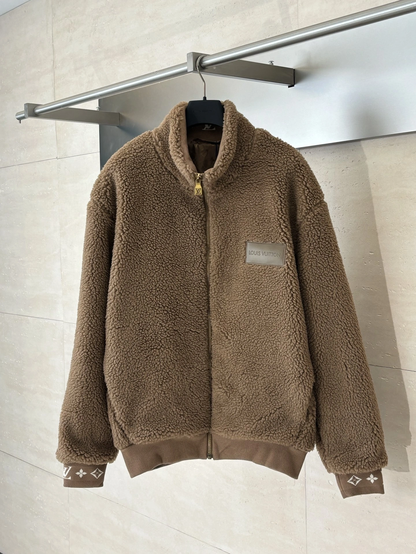 wg.luxury-- 8V item:E-F363I0606